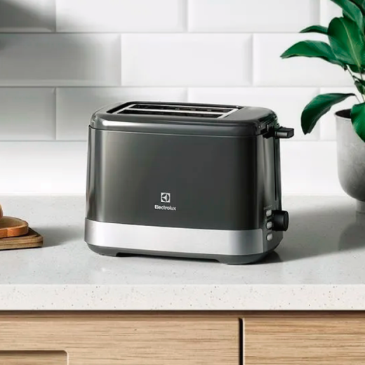 TOSTADORA ELECTROLUX ETS10 NEGRO